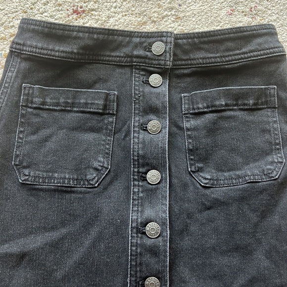 MADEWELL Black Stretch Denim A-line Button Down Skirt - Picture 3 of 12